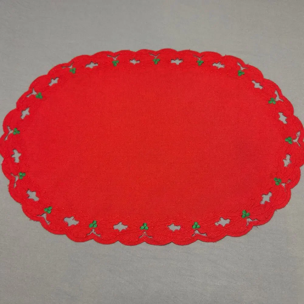 VINTAGE 20pc Cutwork Embroidered Holly Christmas Placemats & Cloth Napkin Set